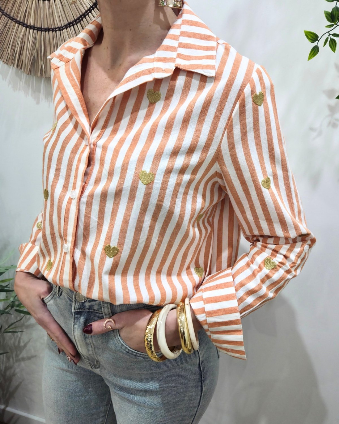 Chemisier femme rayé orange et écru coeurs brodés dorés
