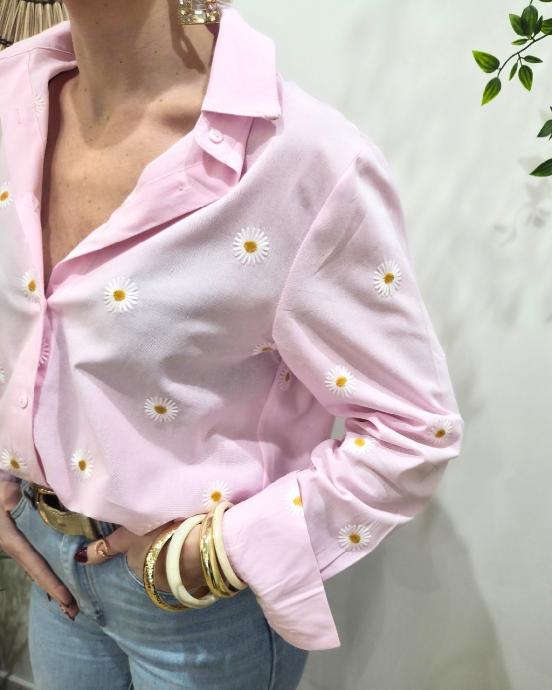 Chemisier femme rose marguerites brodées