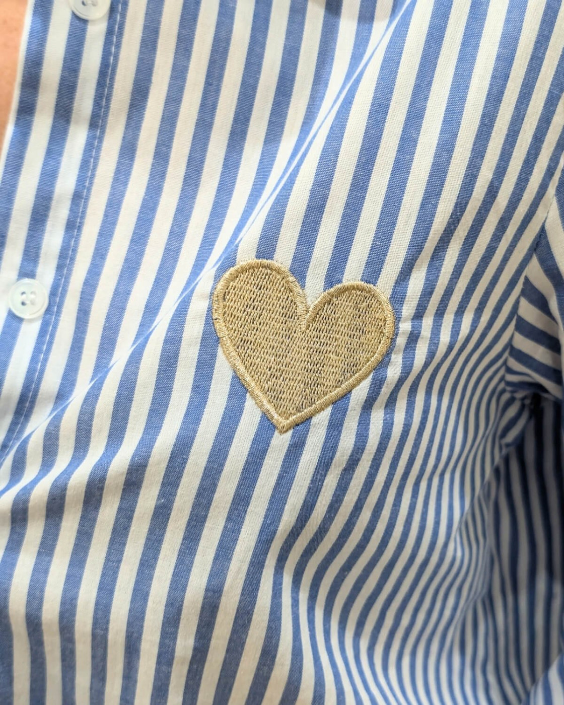 Chemisier femme rayé bleu et blanc coeur doré