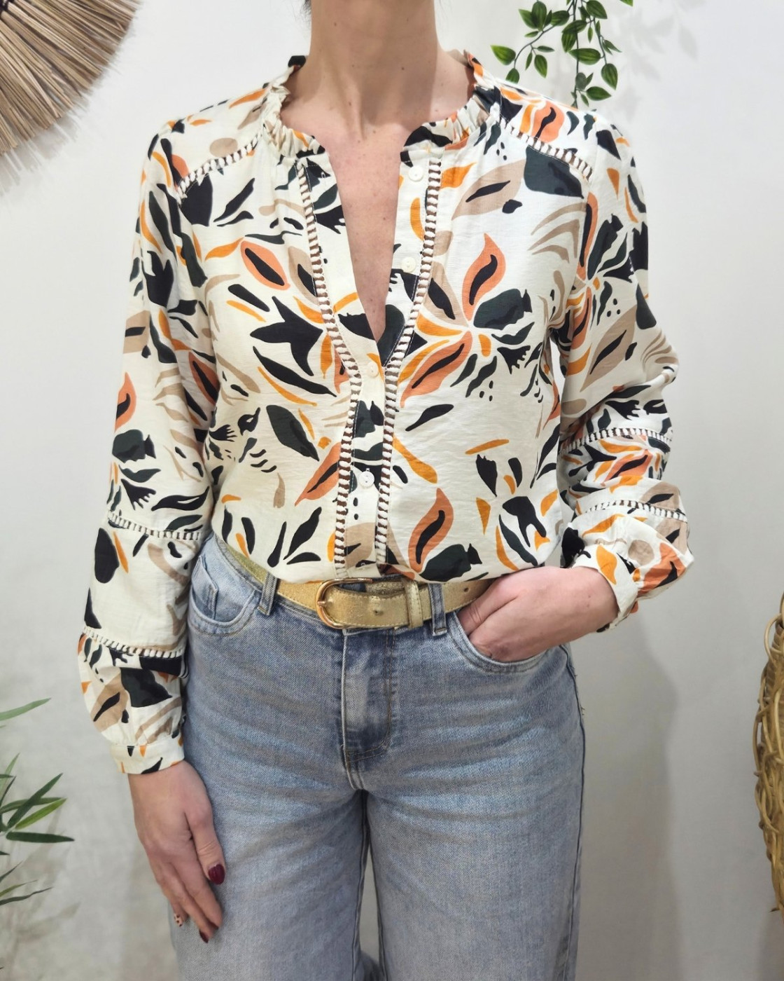 Chemisier femme écru fleurs oranges vertes et noires Saga