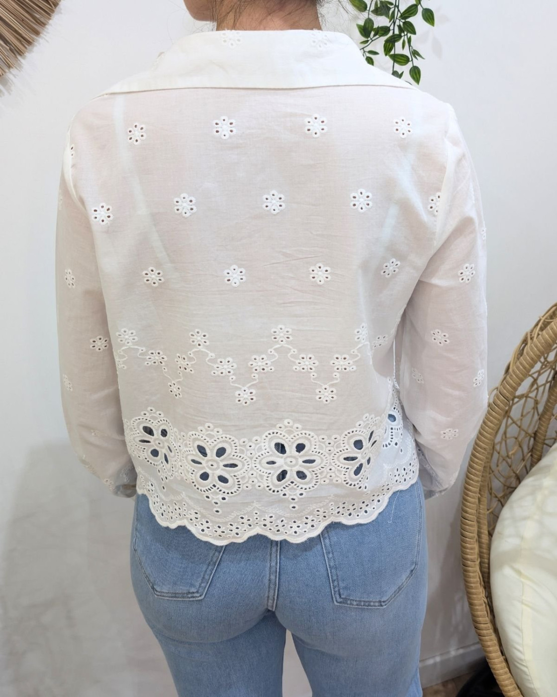 Chemisier femme court écru broderies fleuries Electra