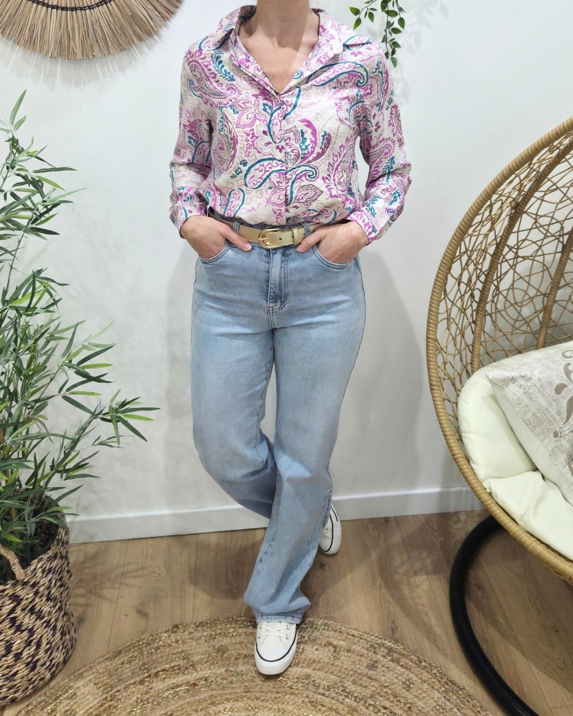 Chemisier femme écru fleurs fuchsia et bleues Célestina