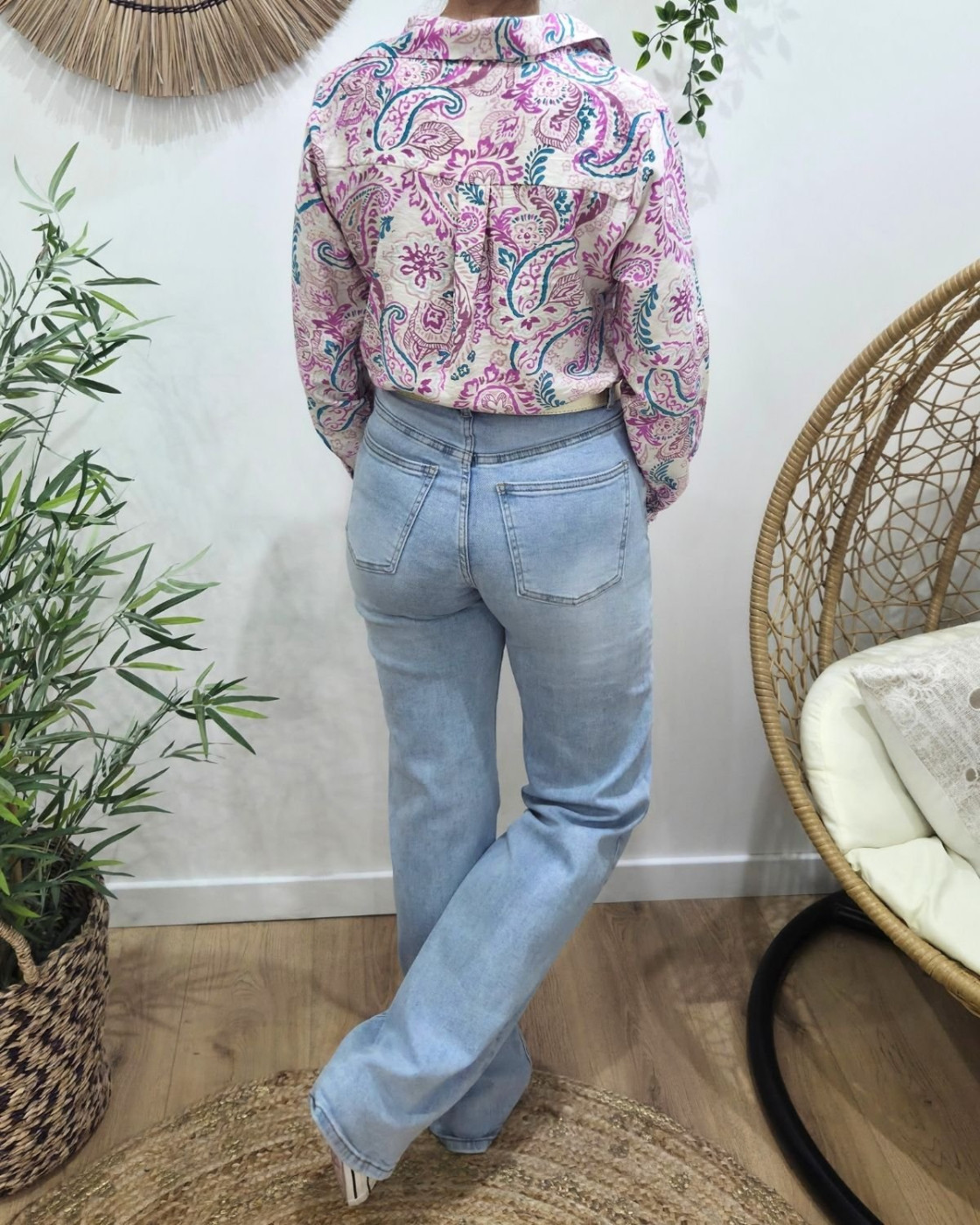 Chemisier femme écru fleurs fuchsia et bleues Célestina