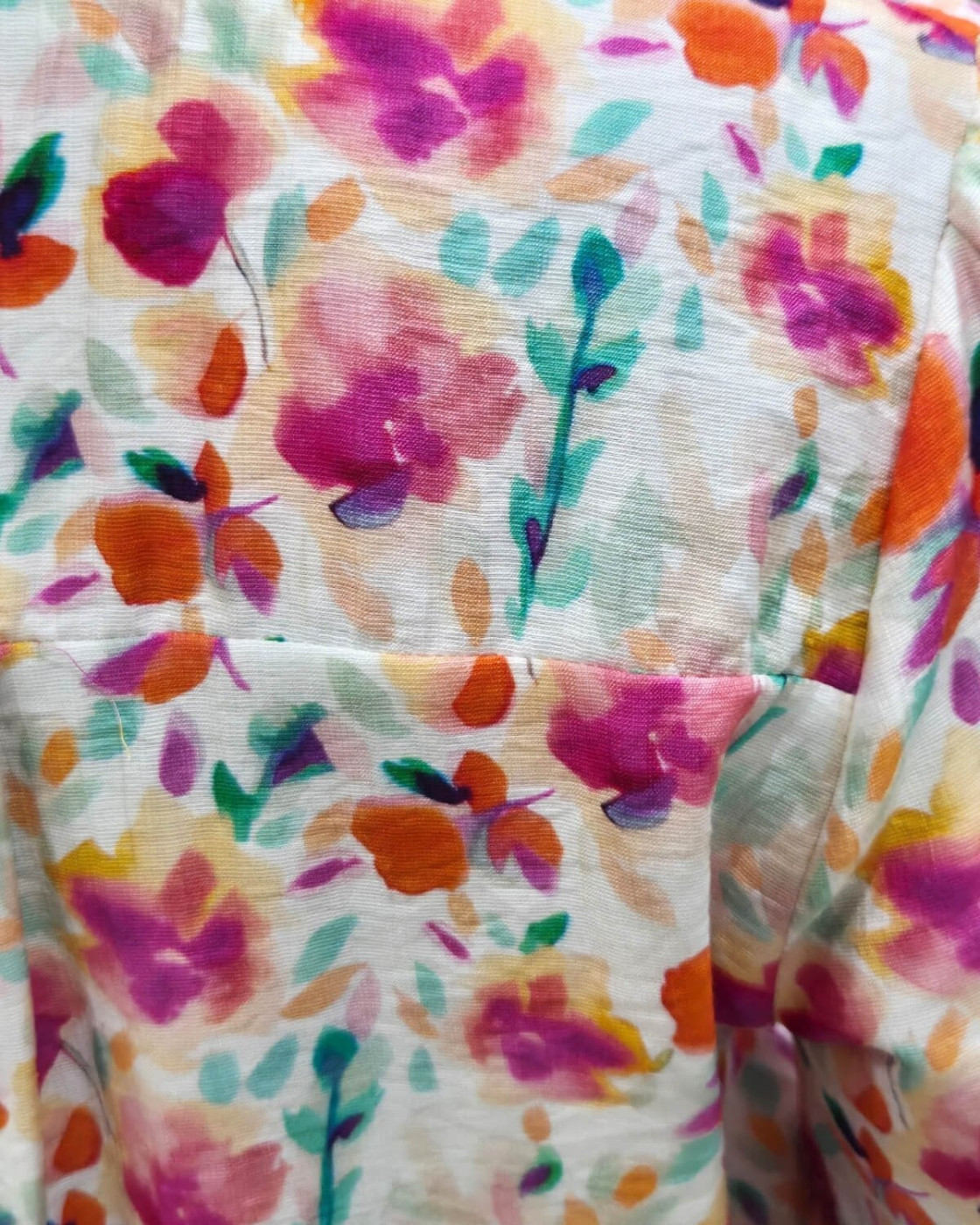 Chemisier femme écru imprimés fleuris oranges fuchsia multicolores