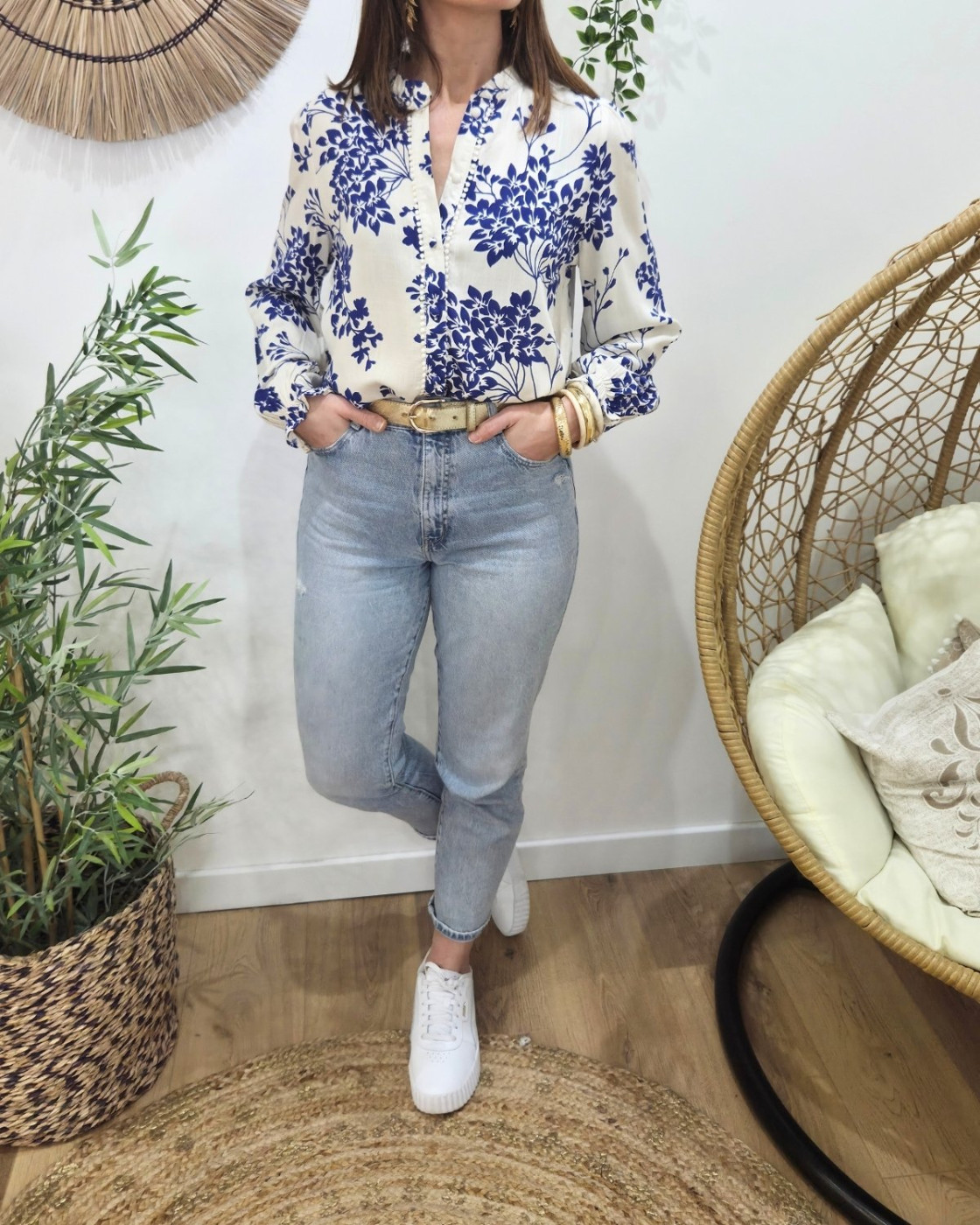 Chemisier femme écru imprimés fleuris bleu électrique Celesta