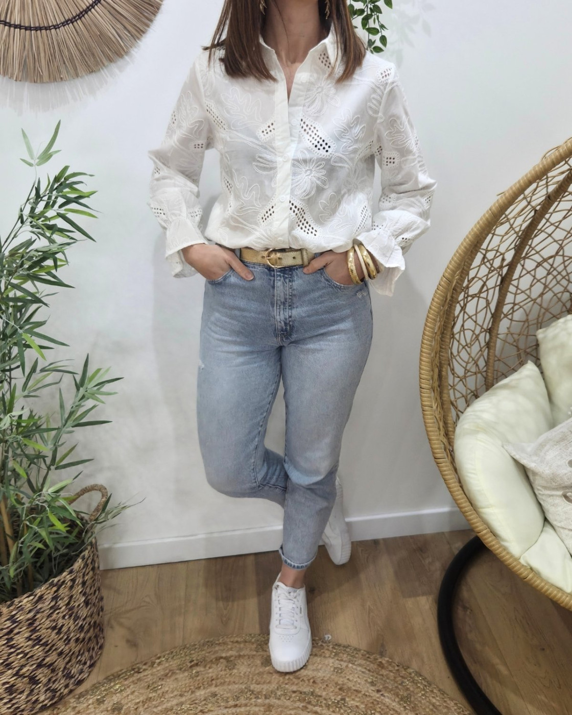 Chemisier femme écrue à broderies Andromeda