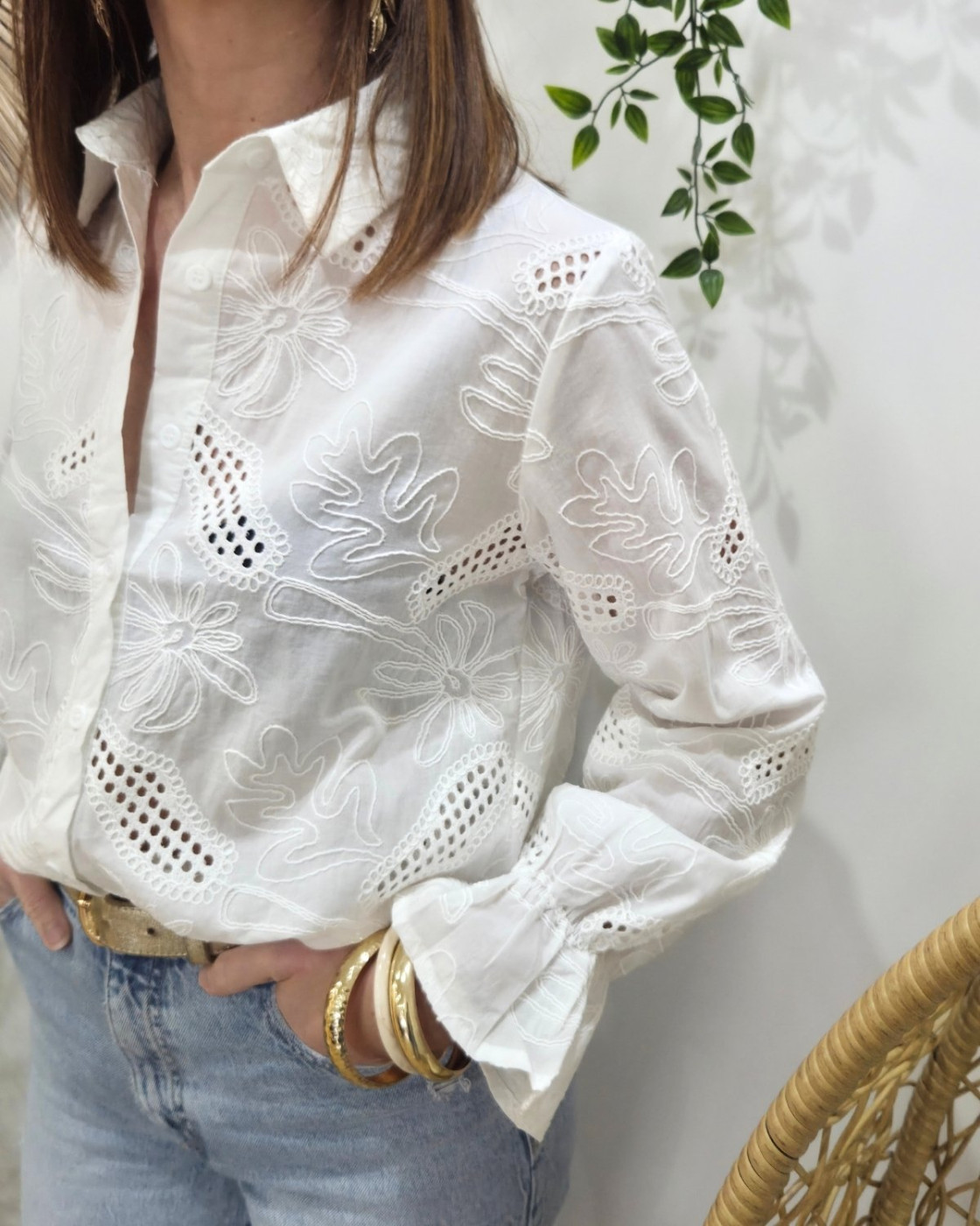 Chemisier femme écrue à broderies Andromeda