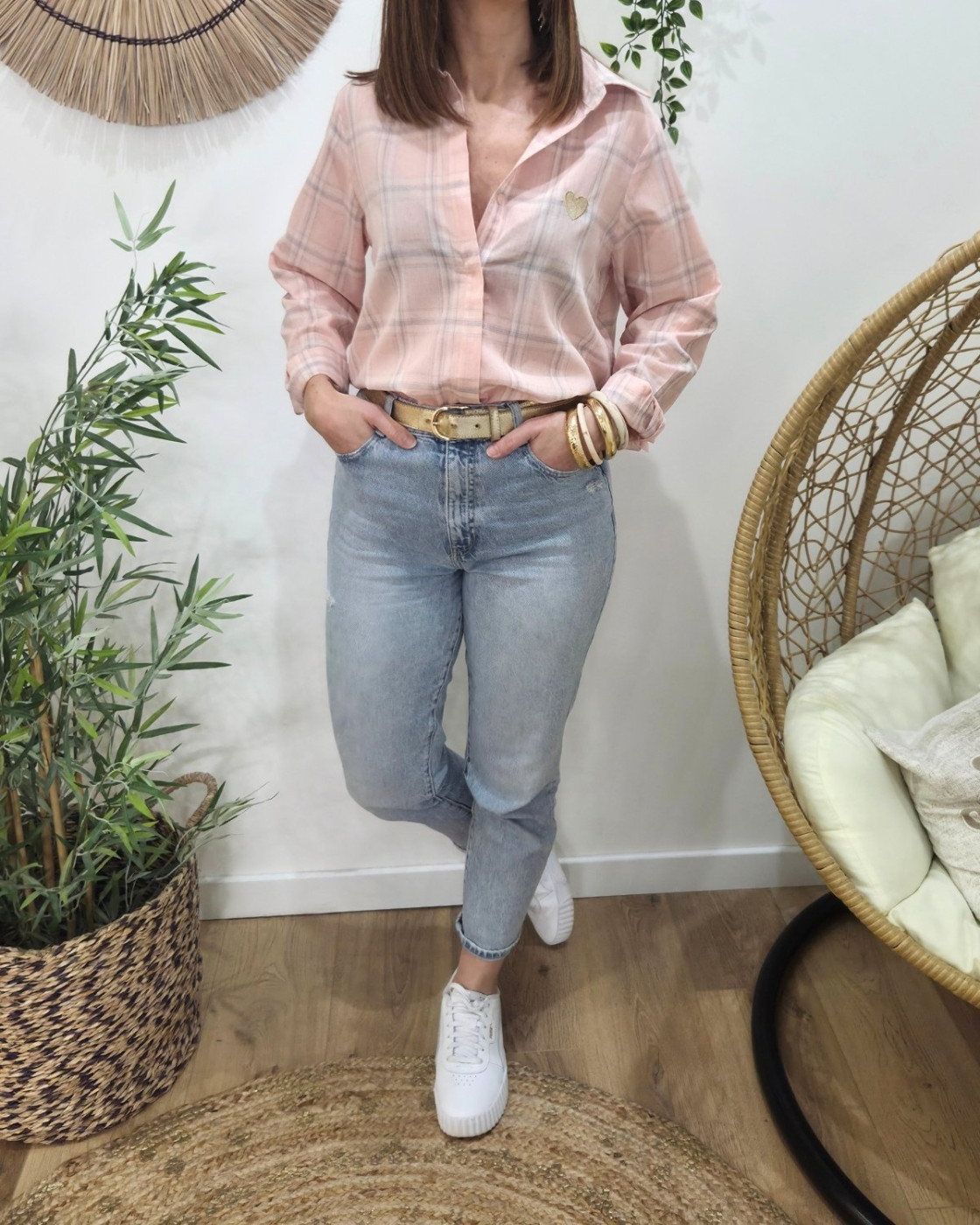 Chemisier femme à carreaux roses et gris coeur brodé doré