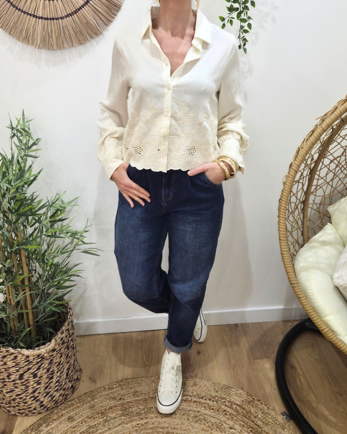 Chemisier femme écru broderies fleuries beiges Soliane