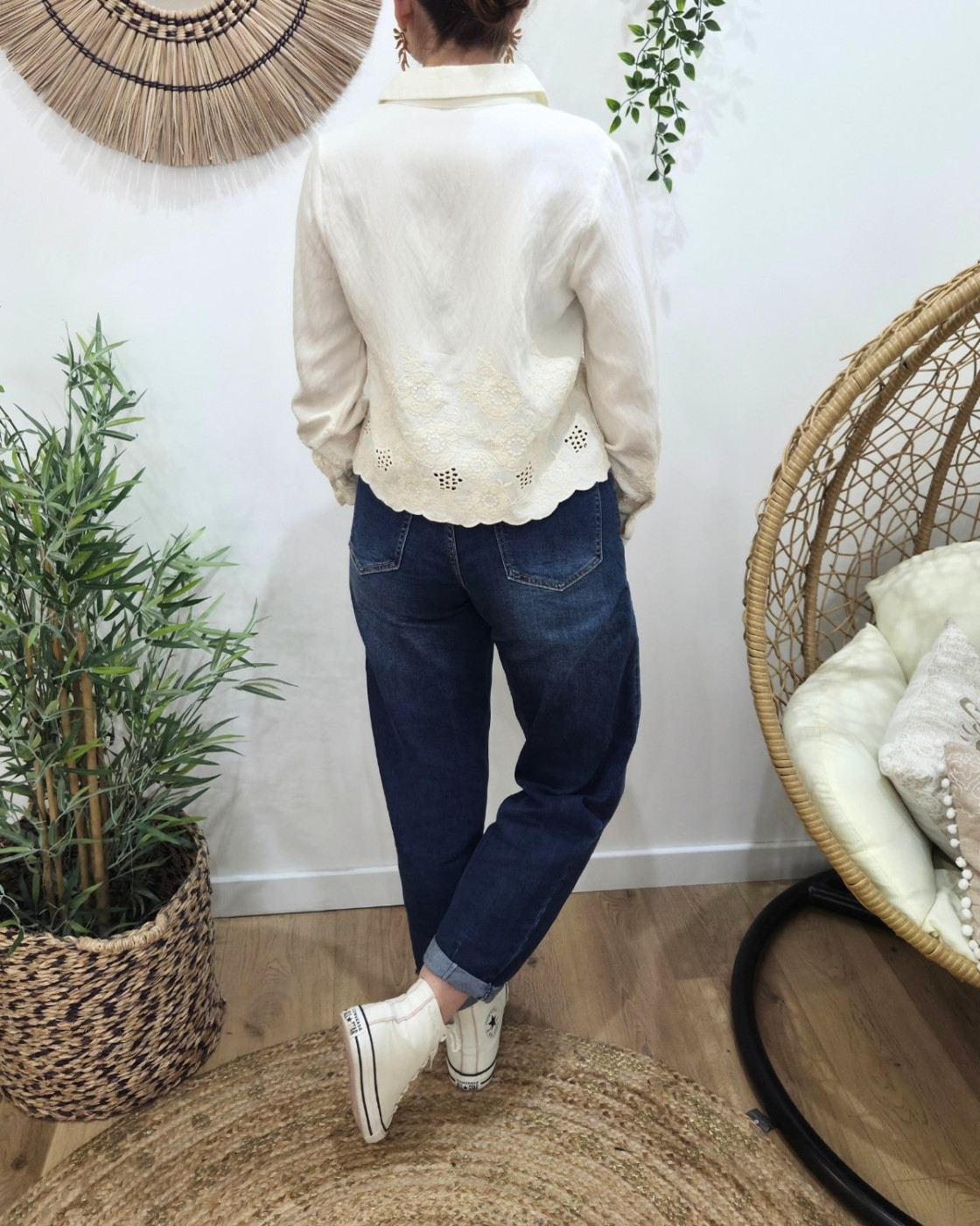 Chemisier femme écru broderies fleuries beiges Soliane