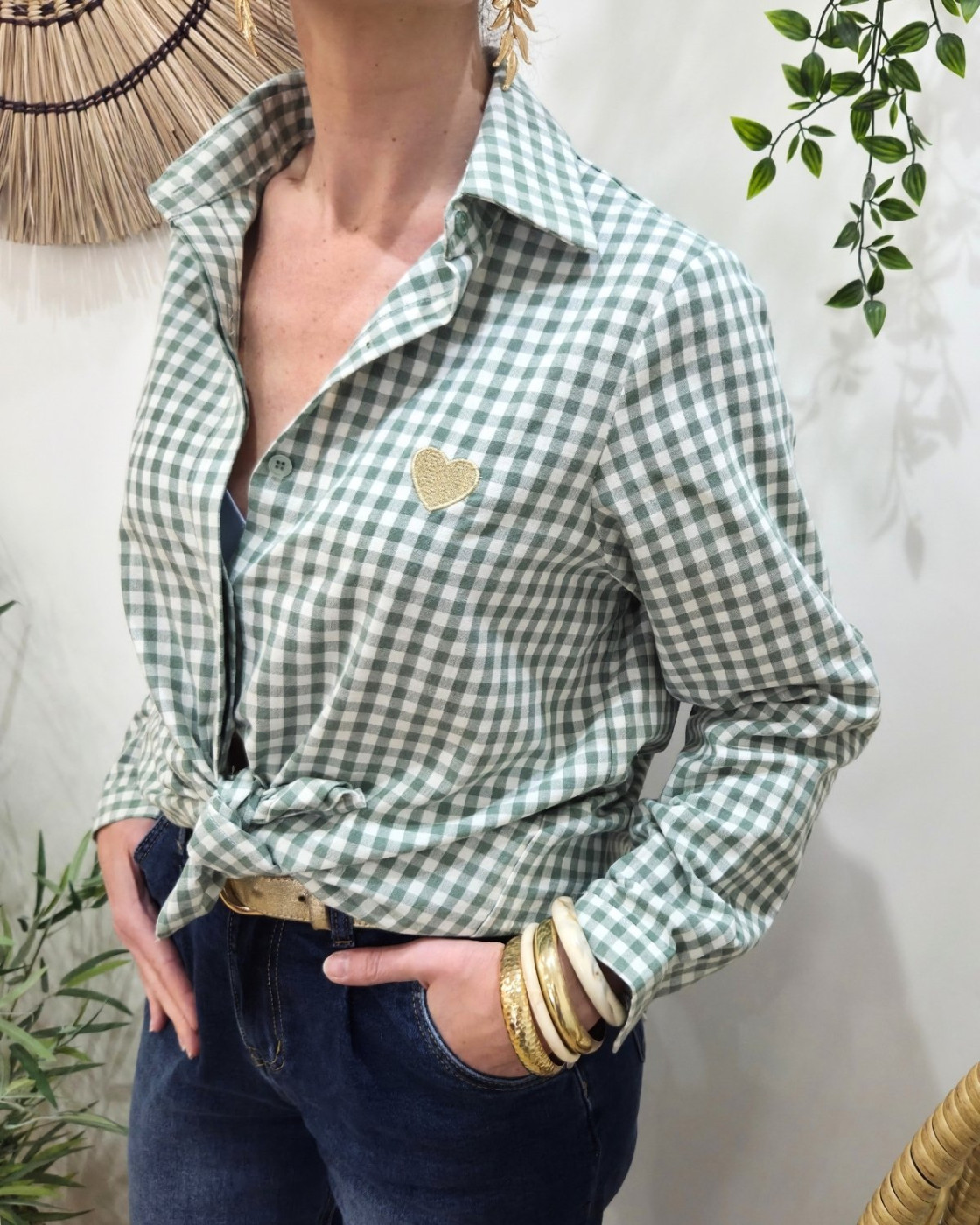 Chemisier femme à carreaux vichy vert et blanc coeur brodé doré