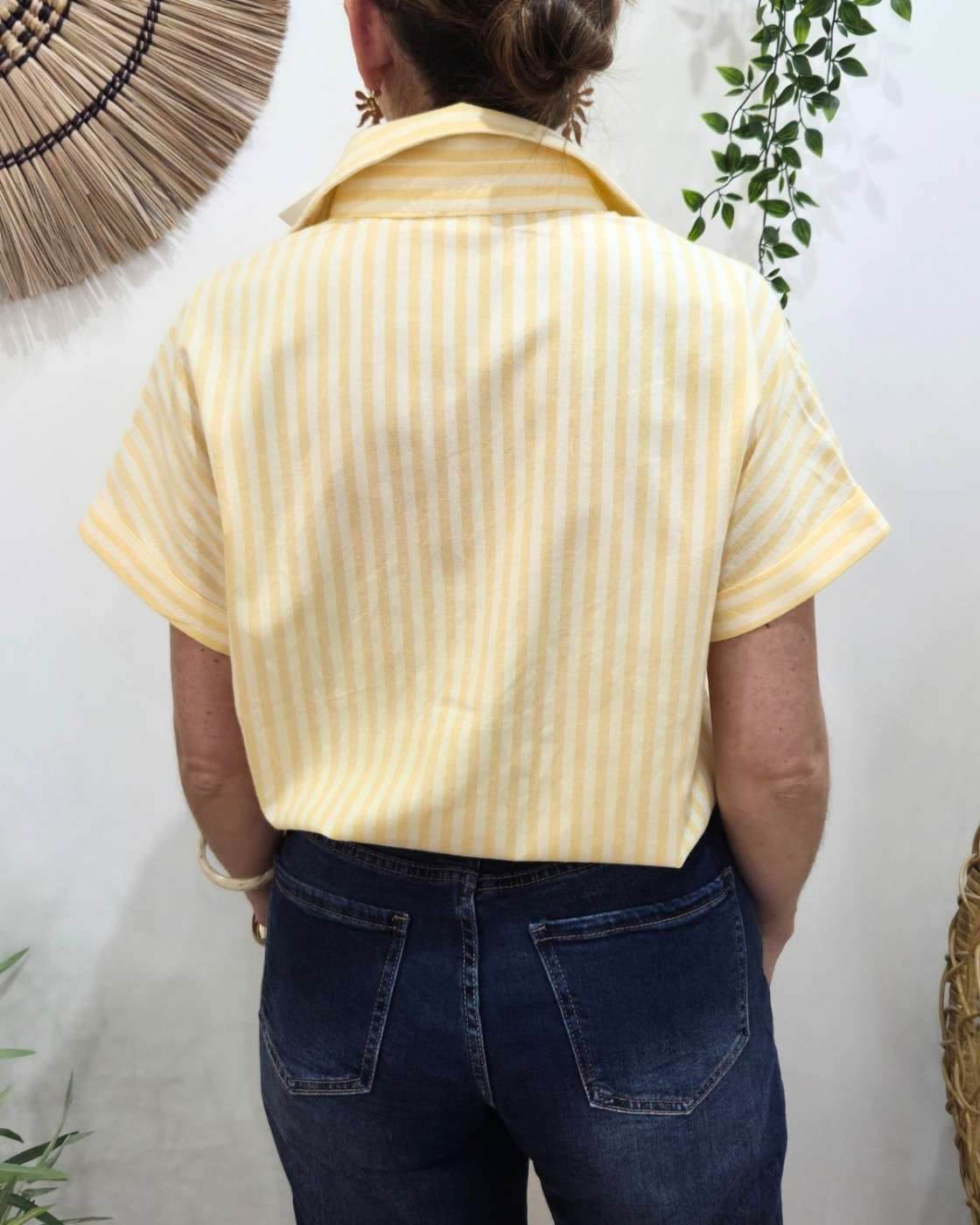 Chemisier femme rayé jaune et écru manches courtes coeur brodé doré