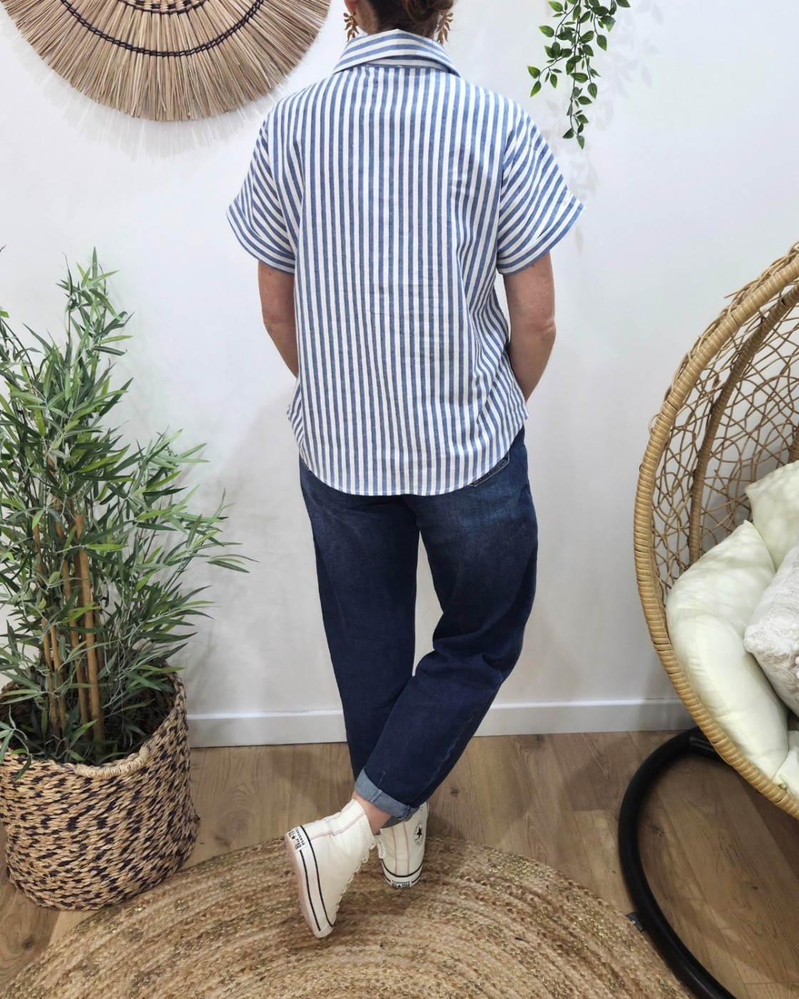 Chemisier femme rayé bleu et écru manches courtes coeur brodé rose