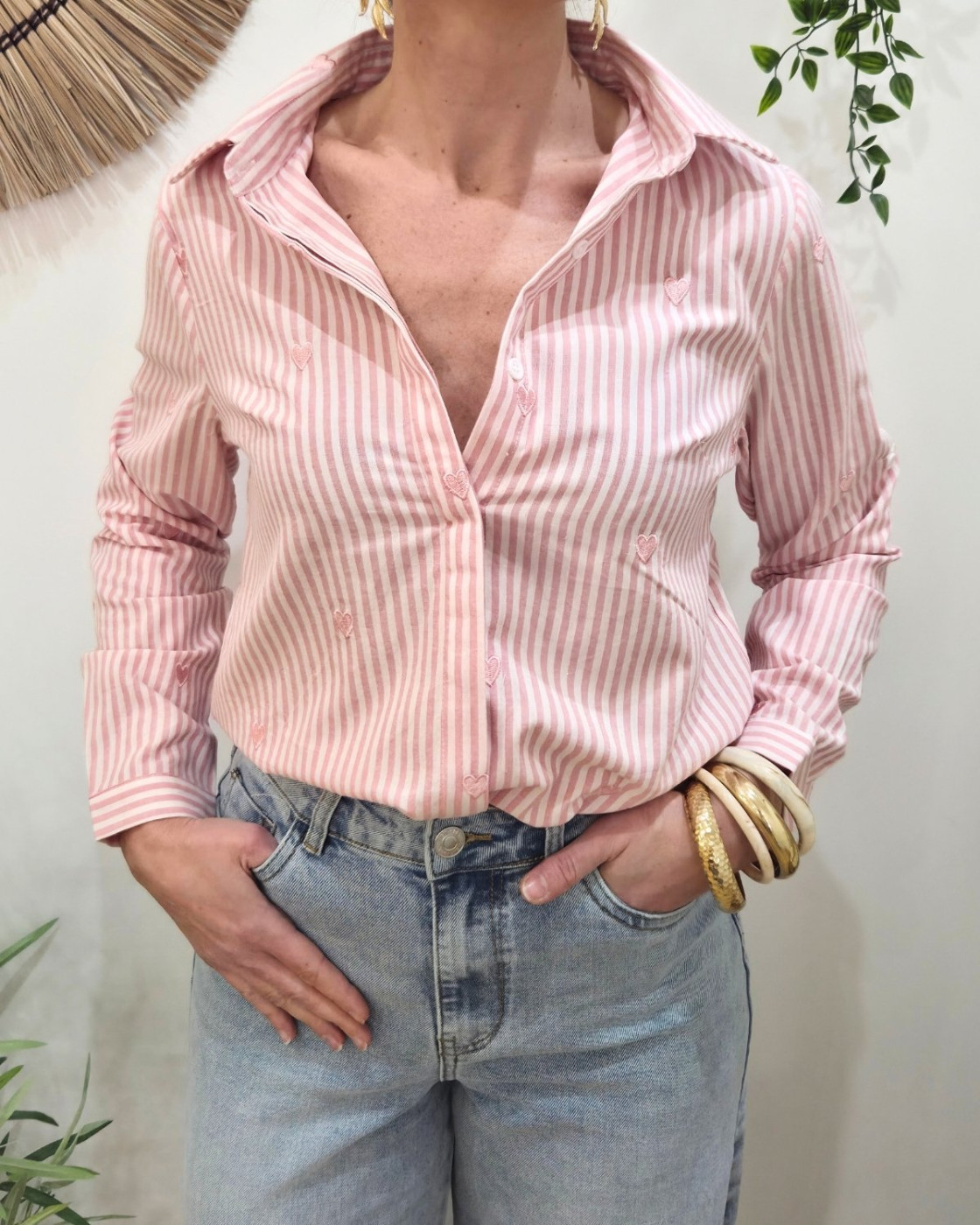 Chemisier femme rayée rose et écrue petits coeurs brodés roses