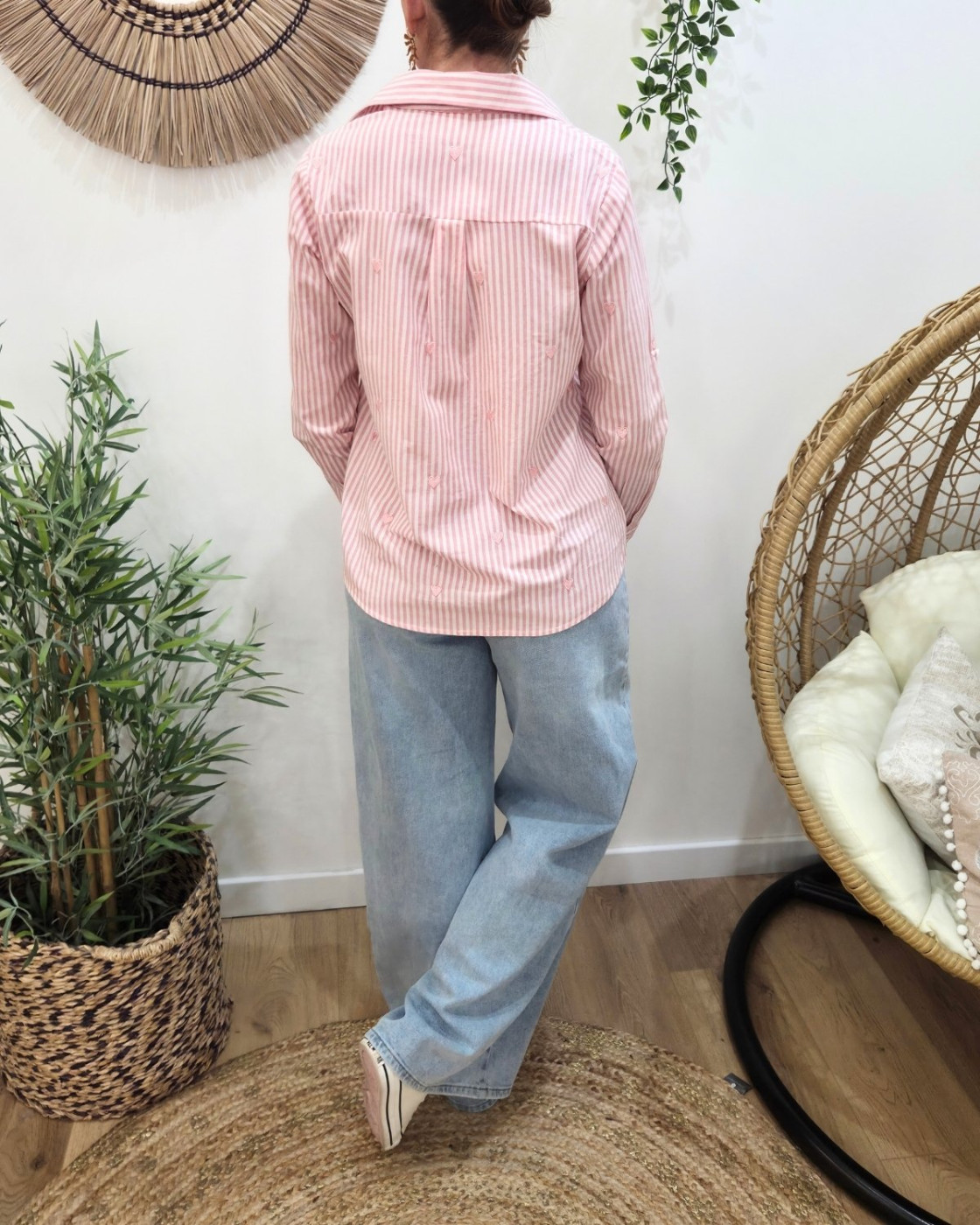 Chemisier femme rayée rose et écrue petits coeurs brodés roses