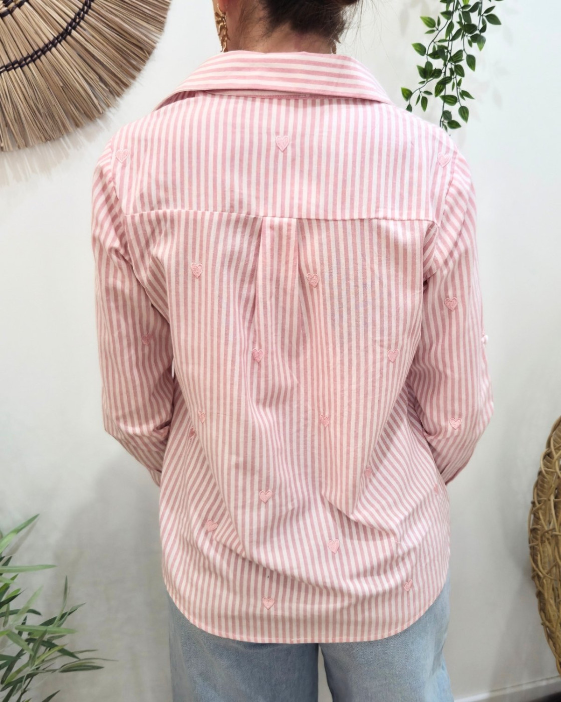 Chemisier femme rayée rose et écrue petits coeurs brodés roses