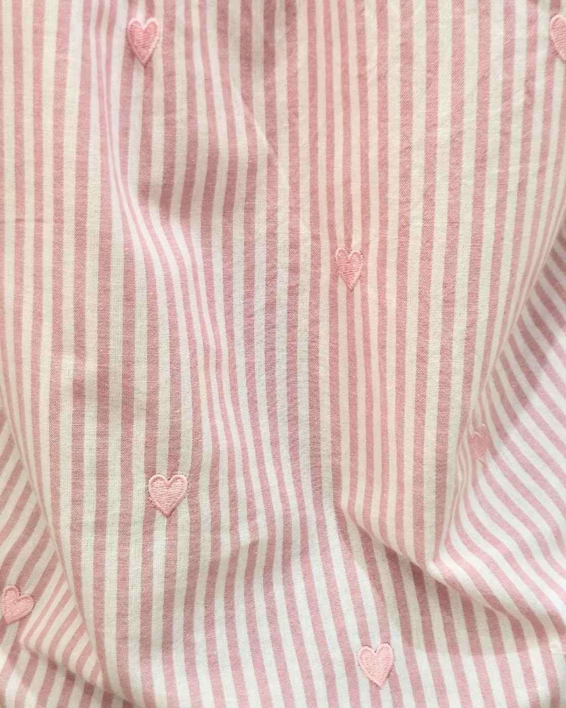 Chemisier femme rayée rose et écrue petits coeurs brodés roses