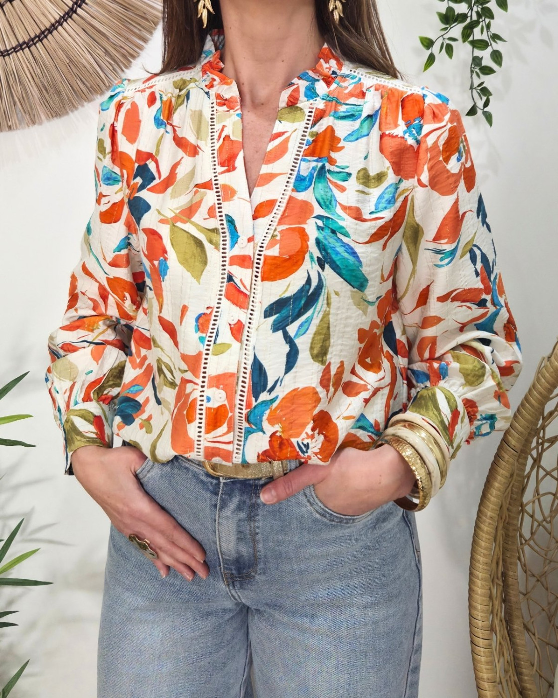 Chemisier femme écru feuilles vertes bleu et orange manches brodées Casilda