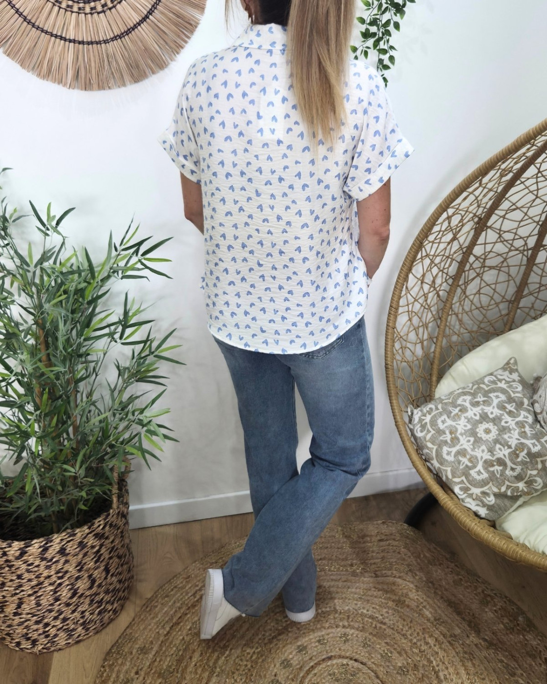 Chemisier femme manches courtes blanc coeurs bleus