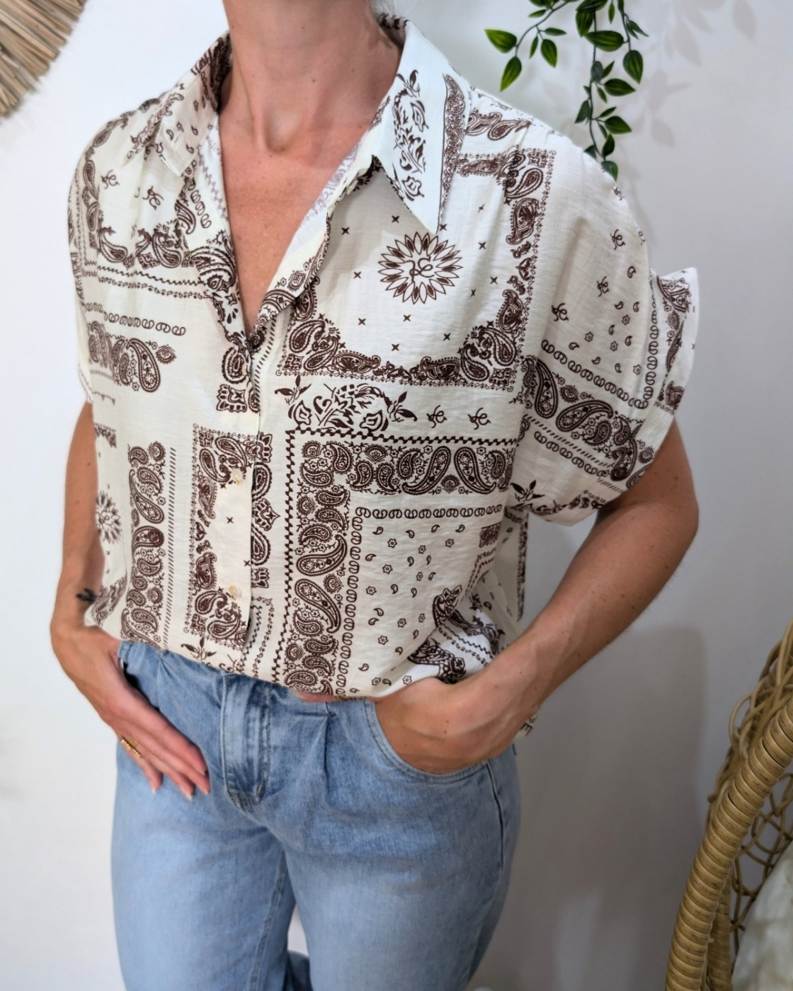 Chemisier femme beige et marron manches courtes