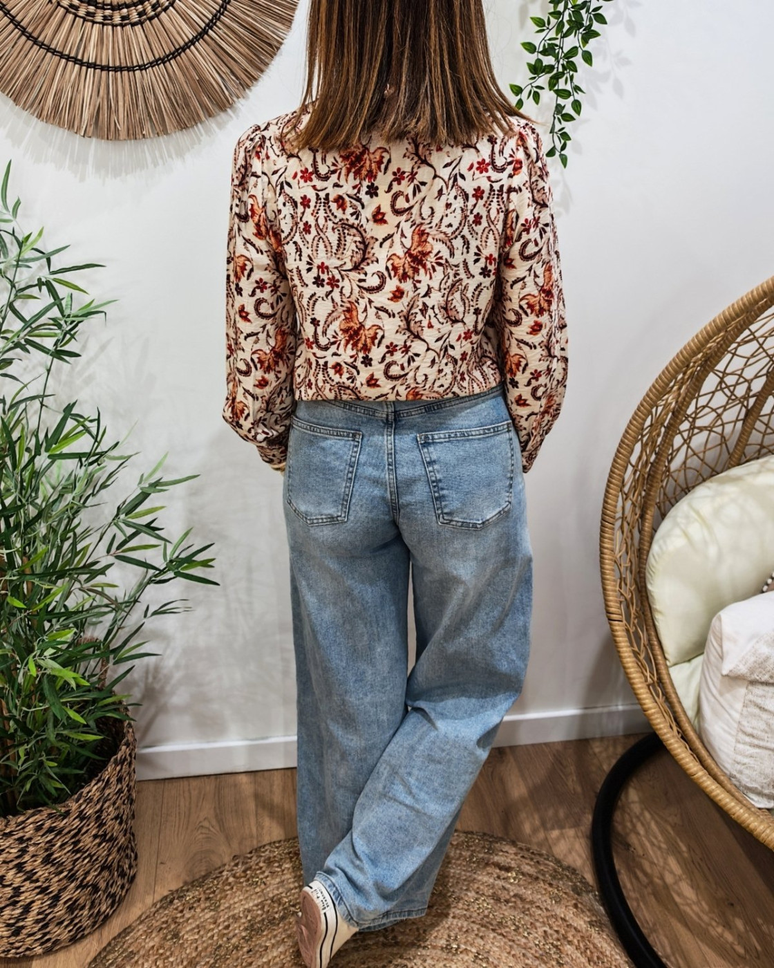 Chemisier femme beige fleurs orangées col brodé beige Alice