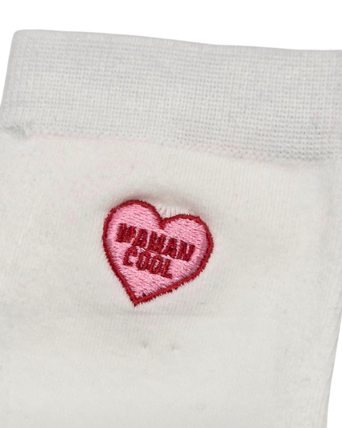 Chaussettes femme blanches broderie coeur maman cool