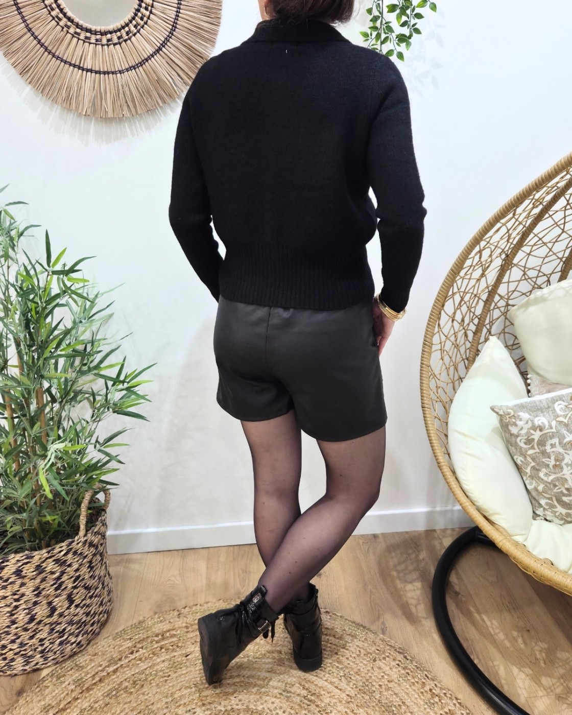 Gilet femme noir boutons dorés Cora