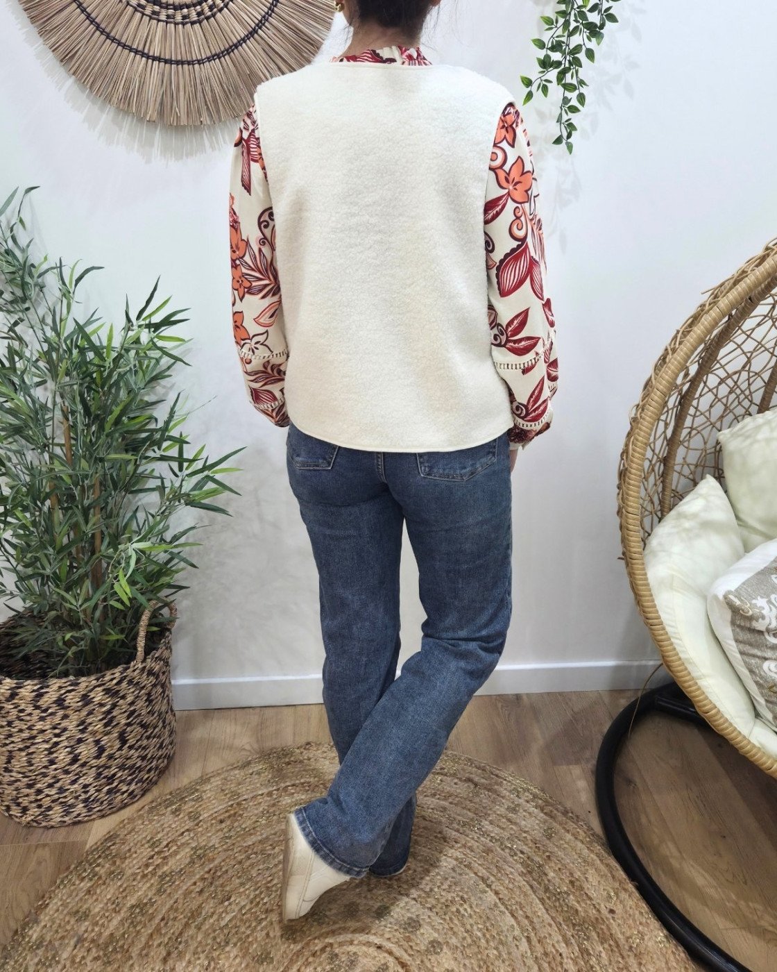 Gilet femme sans manche bouclettes écru Alya