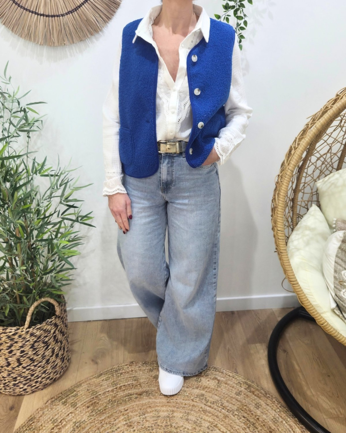 Gilet femme sans manche bouclettes bleu roi Alya