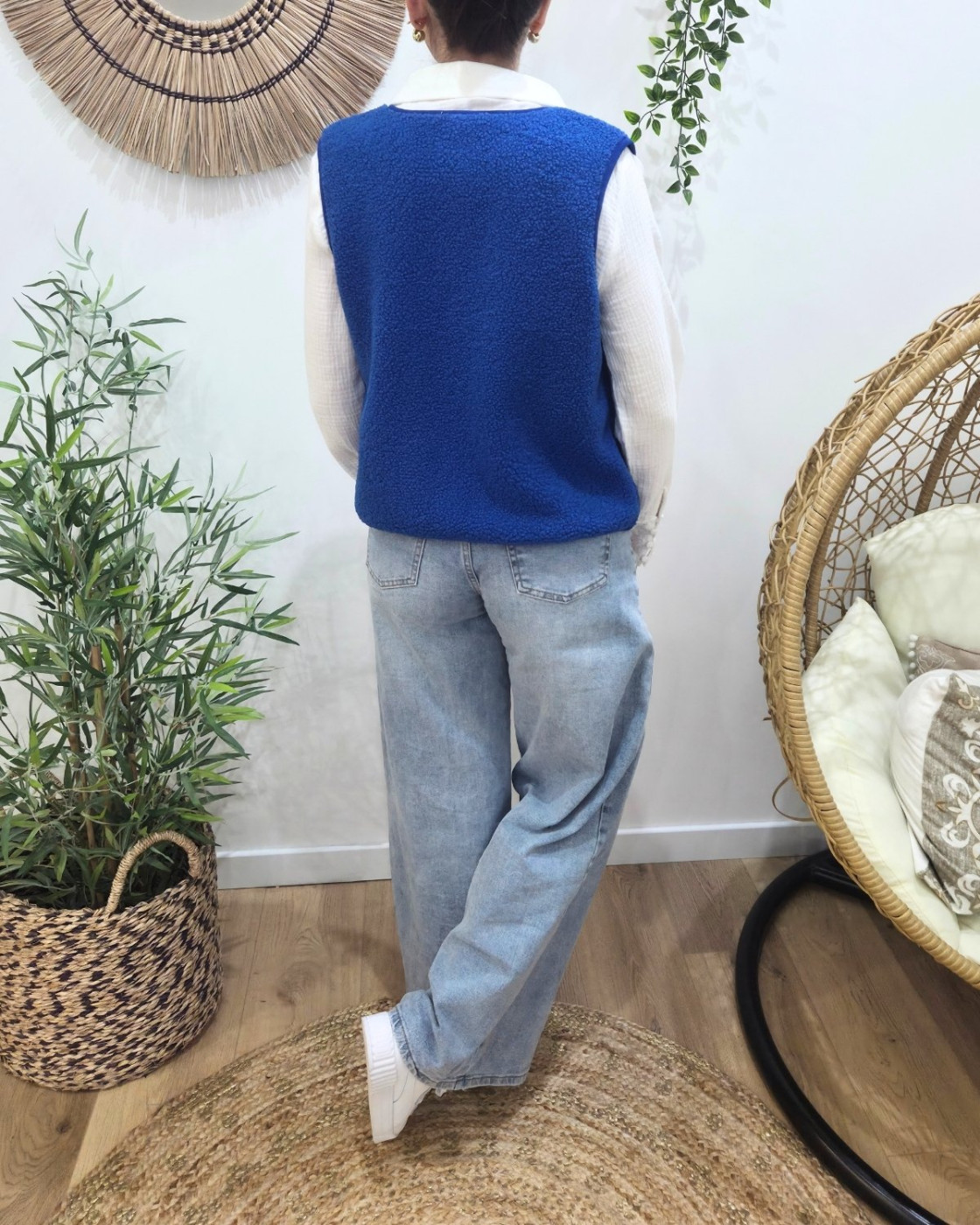 Gilet femme sans manche bouclettes bleu roi Alya