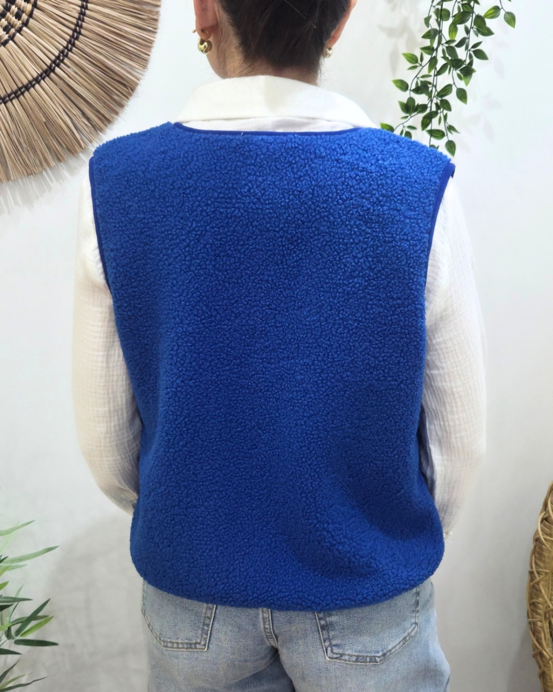 Gilet femme sans manche bouclettes bleu roi Alya