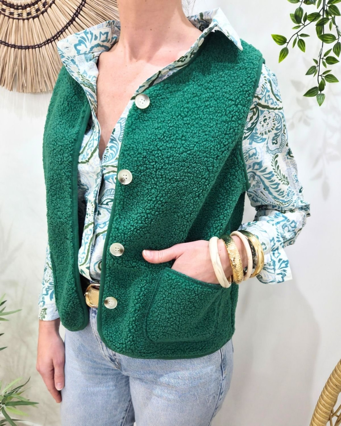 Gilet femme sans manche bouclettes vert gazon Alya