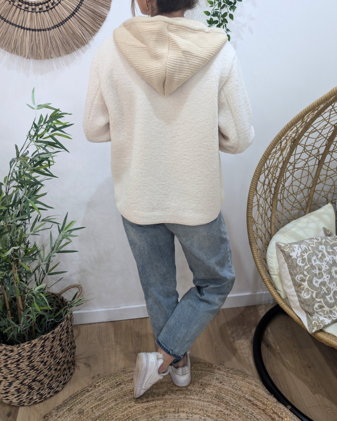 Gilet femme beige mouton bouclettes capuche amovible