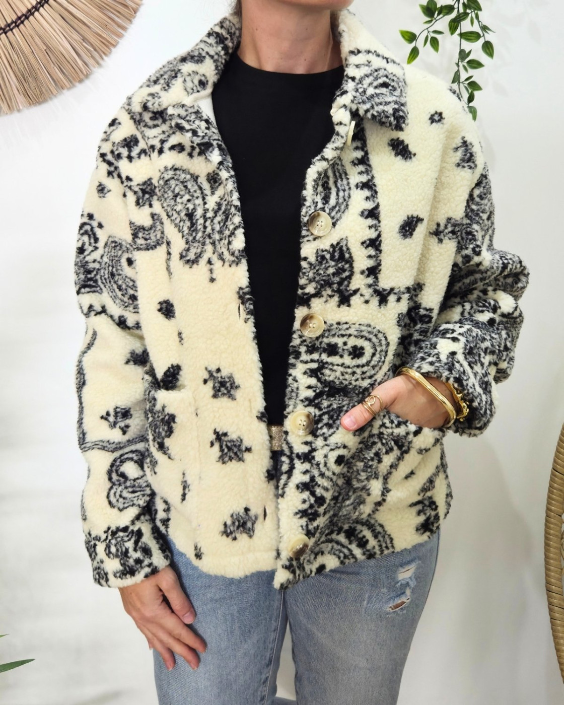 Manteau femme bouclettes écru et noir Zoraïa