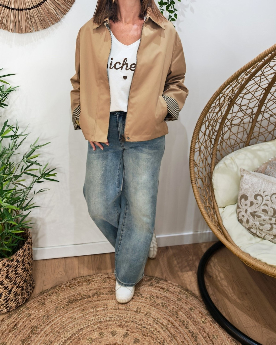 Manteau femme trench court camel manches et doublure à carreaux