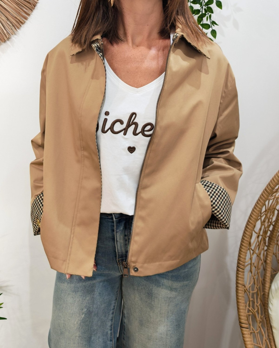 Manteau femme trench court camel manches et doublure à carreaux