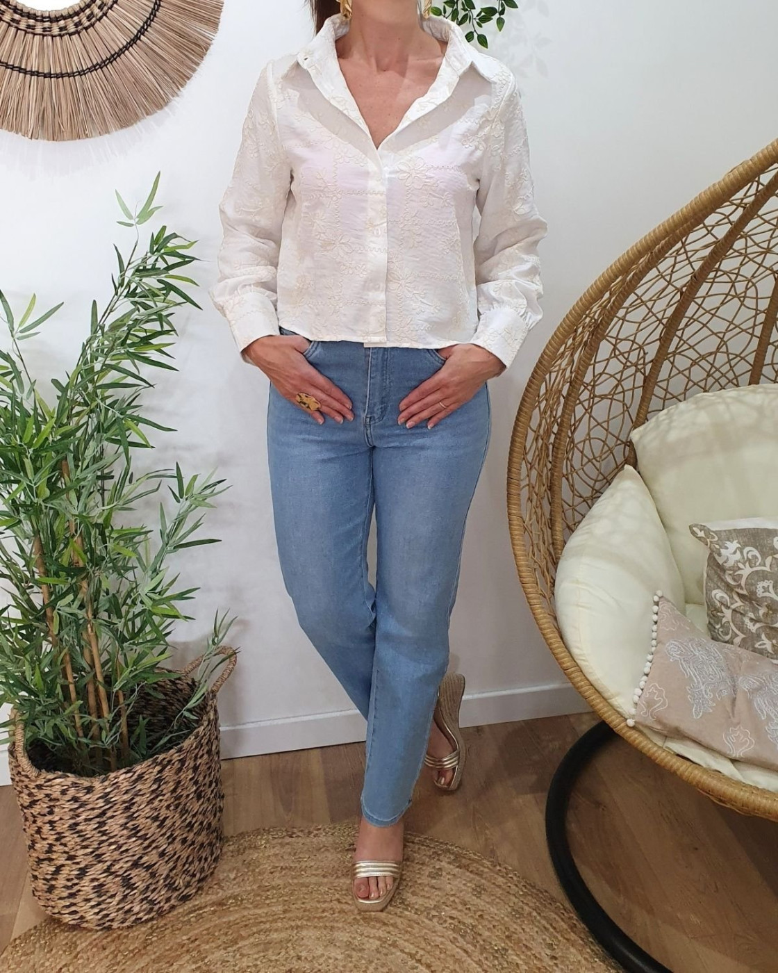 Jean femme coupe droite bleu clair taille haute