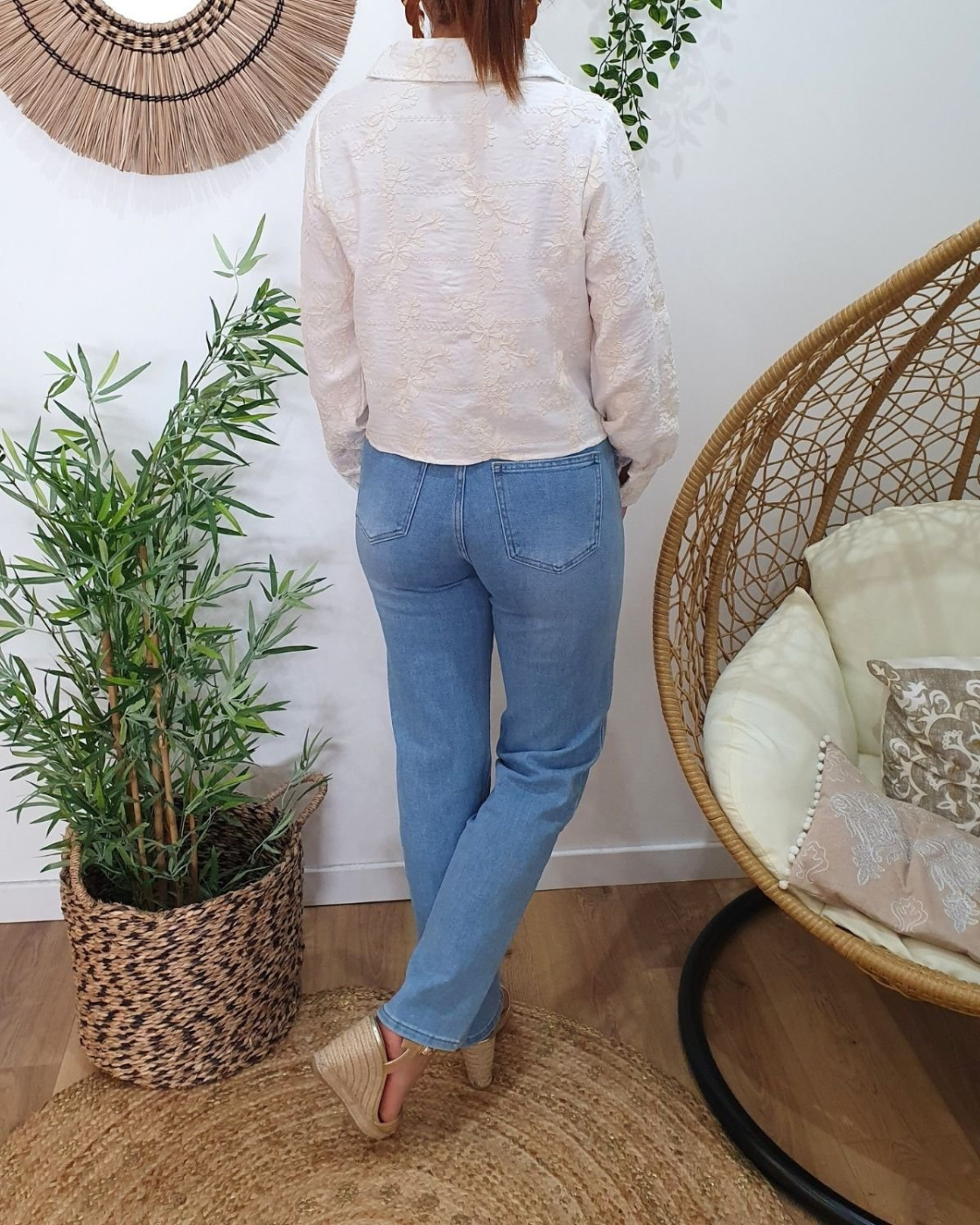 Jean femme coupe droite bleu clair taille haute