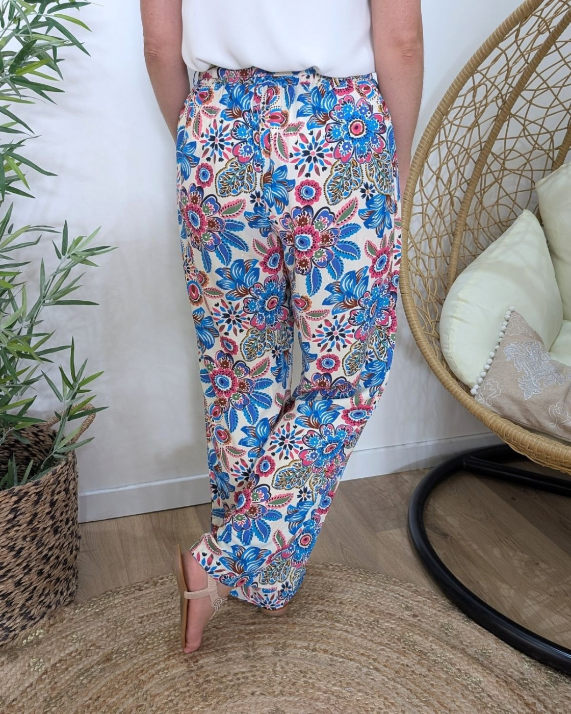Pantalon femme fluide écru fleuri bleu et rose Ambroise