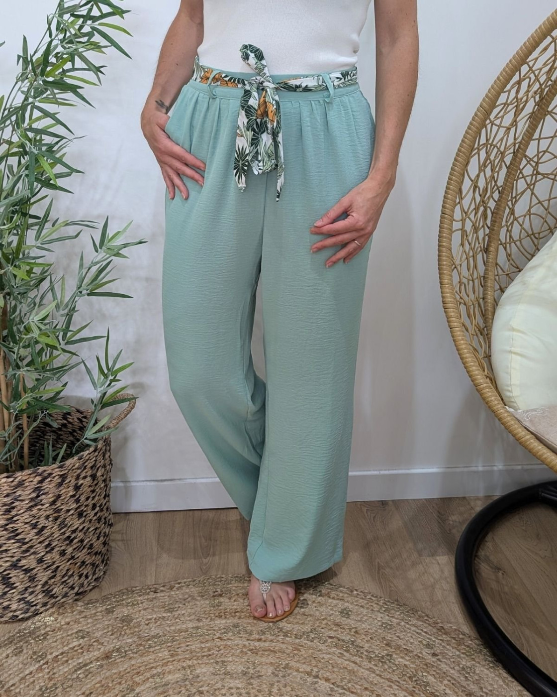 Pantalon femme fluide vert d'eau Yunaé