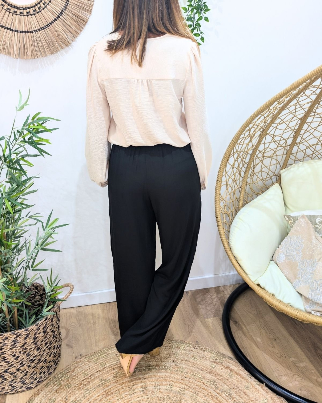 Pantalon fluide femme fin noir Eméria