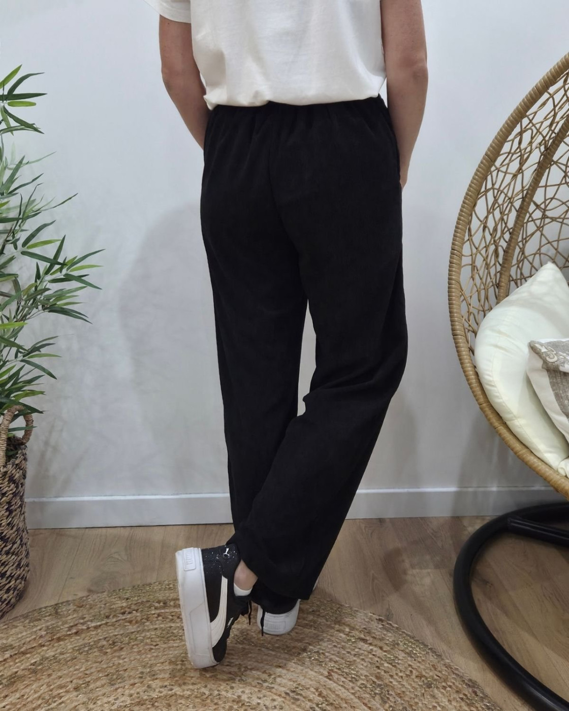 Pantalon large velours femme taille haute boutonné noir