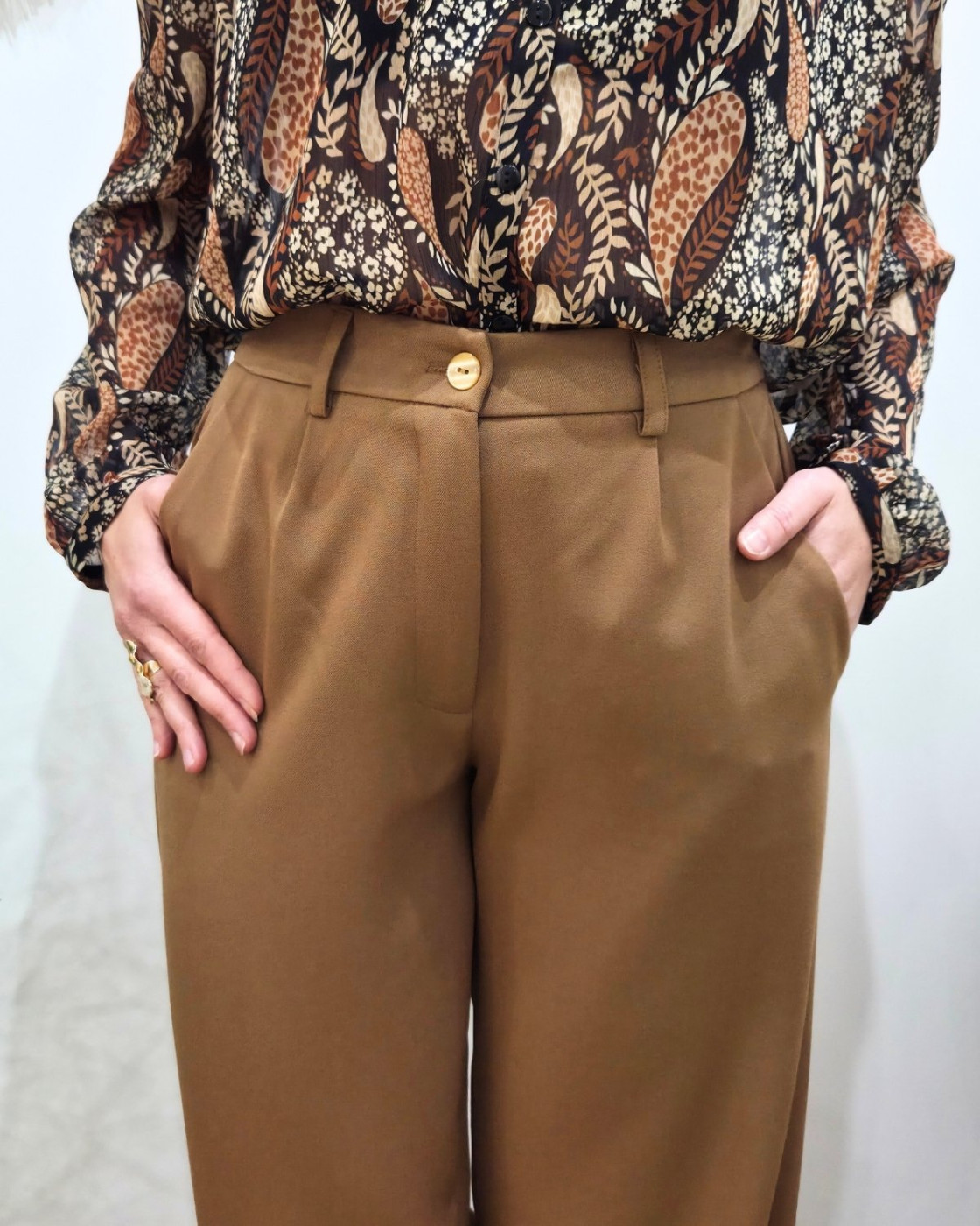 Pantalon femme camel fluide Zéa