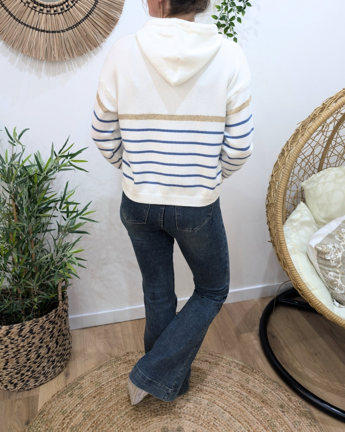 Jean femme flare taille haute à ourlet rapporté