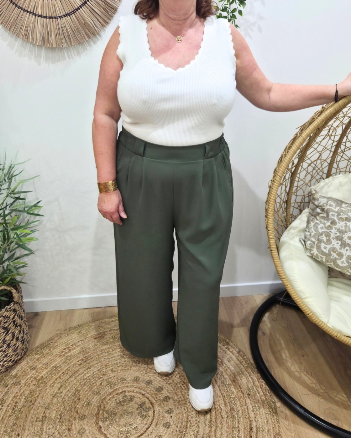 Pantalon femme élastiqué coupe large et fluide