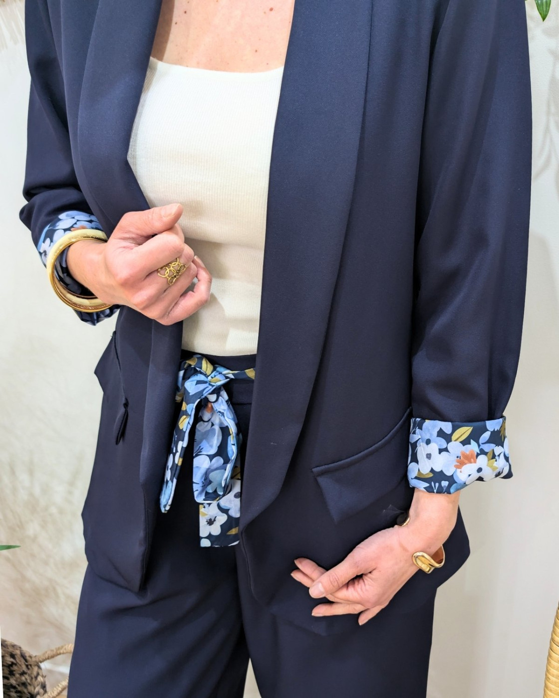 Blazer femme bleu marine manches fleuries Malea