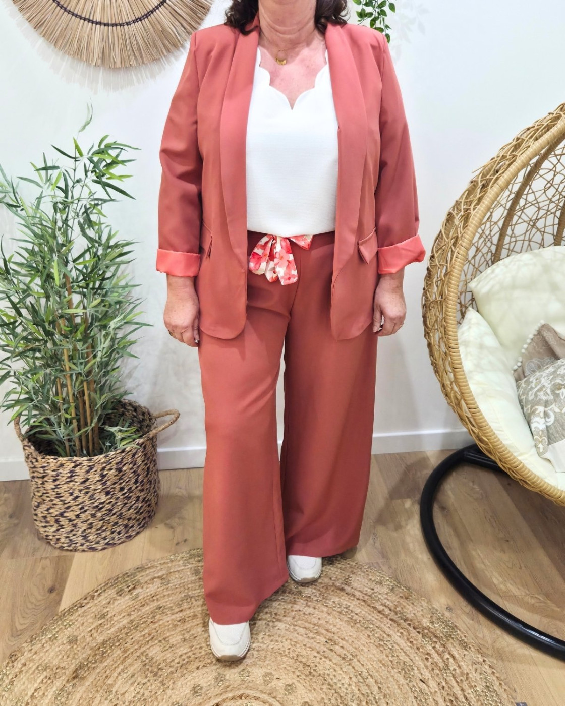 Pantalon fluide femme terracotta ceinture fleurie Malea