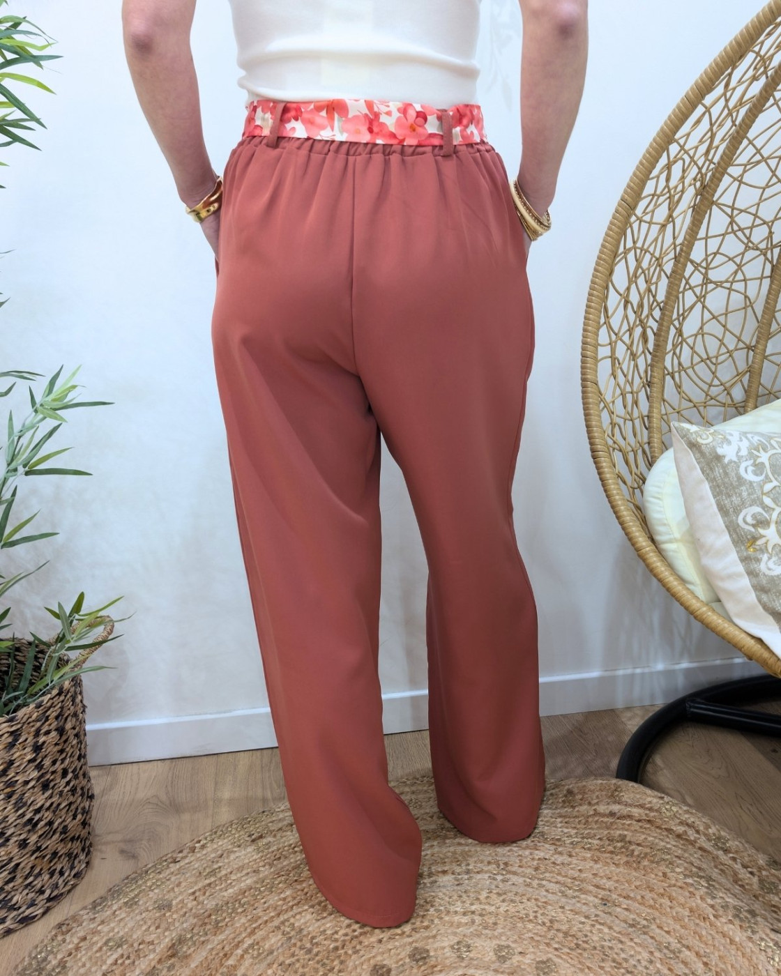 Pantalon fluide femme terracotta ceinture fleurie Malea