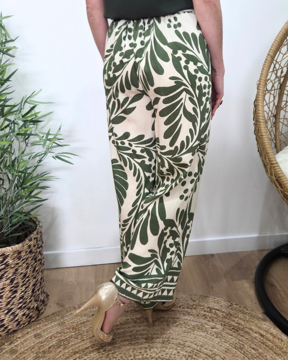 Pantalon femme fluide écru et vert Esra