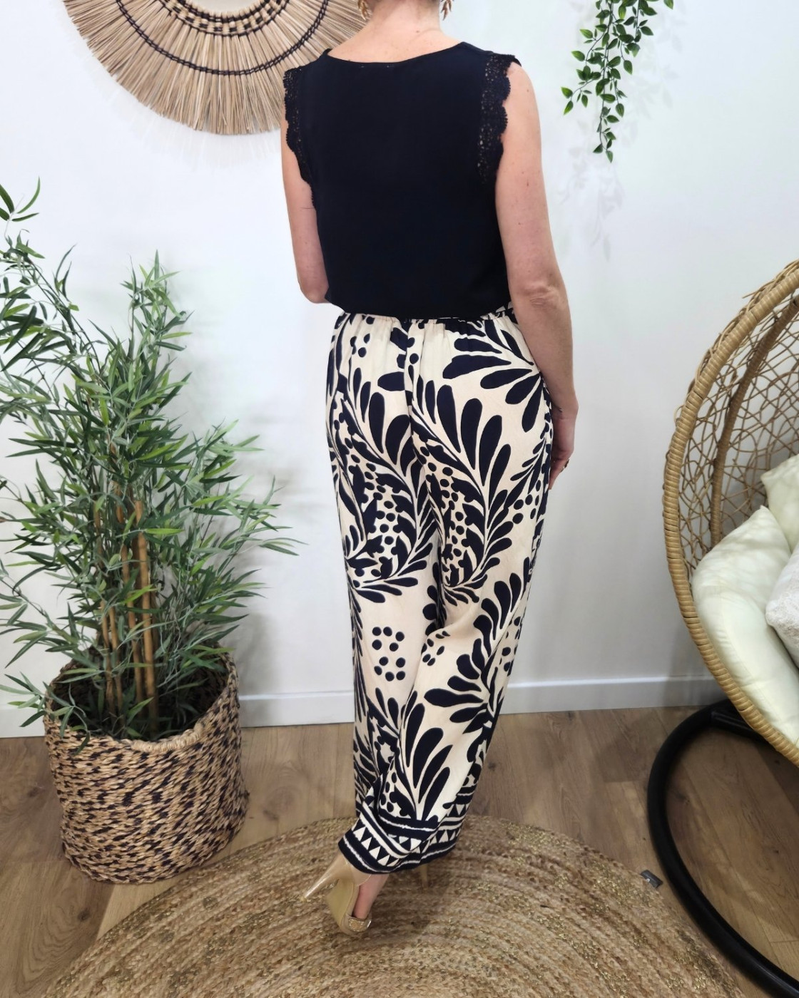 Pantalon femme fluide beige et bleu marine Esra